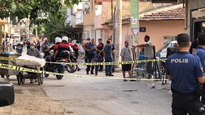 İzmir’de silahlı saldırı: 5'i çocuk 12 kişi yaralandı