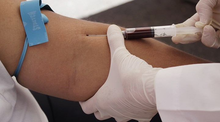 İngiltere, 50'den fazla kanseri ortaya çıkmadan tespit etmek için kan testlerine başlıyor