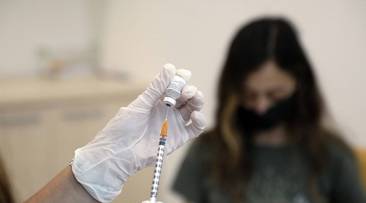 Araştırma: 3. doz aşı, ağır hastalık riskini 20 kat düşürüyor