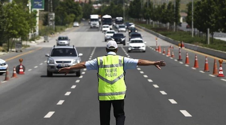 İstanbul Valiliği duyurdu: Pazar günü bazı yollar trafiğe kapatılacak