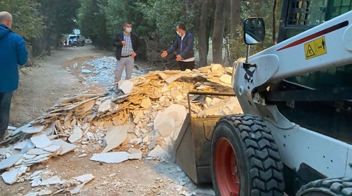 Validebağ Korusu’na sabah operasyonu: Belediye moloz döktü!