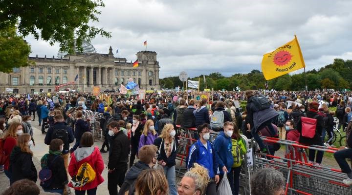 Berlin’de İklim İçin Yüzbin Kişi Bir Araya Geldi