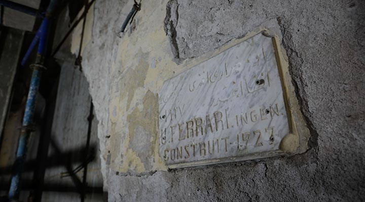 Haldun Taner Sahnesi'nin restorasyonu sırasında mimar kitabesi bulundu