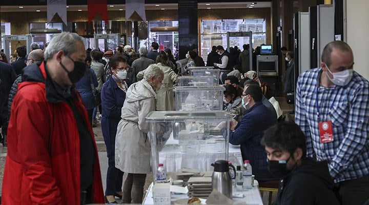 İstanbul Barosu seçimleri başladı: 7 aday yarışıyor