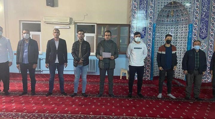 TÜGVA, dine sığındı: Cami içinde basın açıklaması