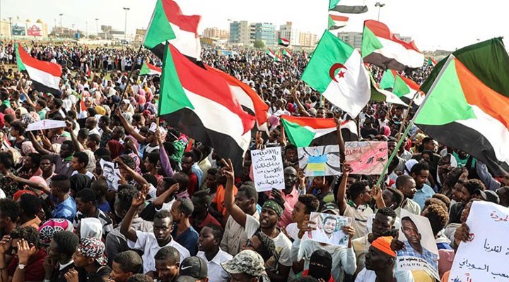 Sudan'da Başbakan Hamduk serbest bırakıldı