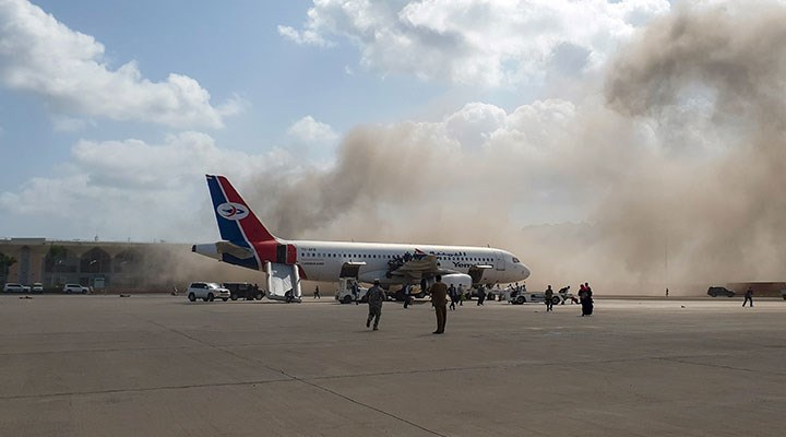 Havalimanı girişinde bombalı saldırı