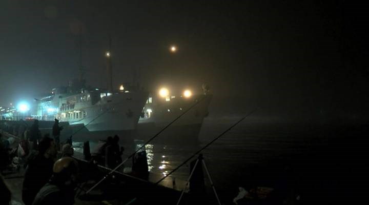 İstanbul'da sis nedeniyle deniz seferleri durduruldu