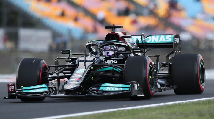 Lewis Hamilton, F1 Brezilya Grand Prix'sine 10. sıradan başlayacak