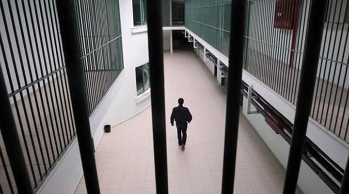 Açık cezaevlerindeki hükümlülerin Covid-19 izin süresi uzatılıyor