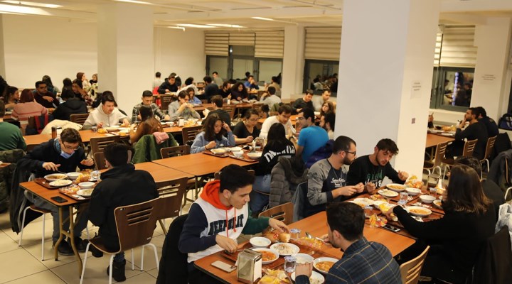 Çankaya Belediyesi yemekhanesinin kapılarını öğrencilere açtı