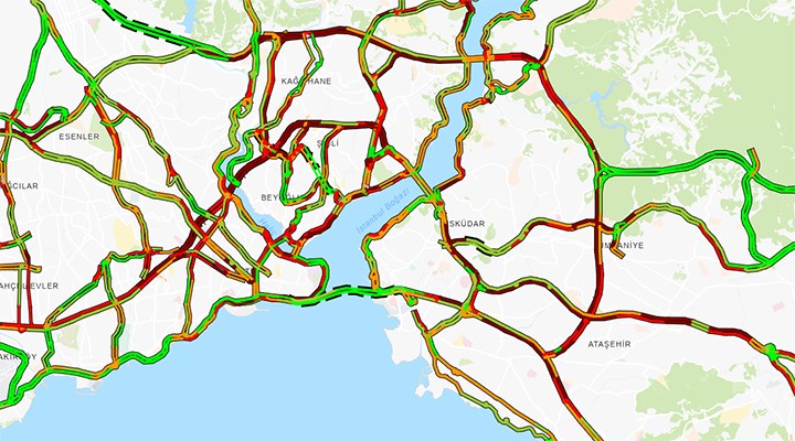 İstanbul’da lodos ve yağmur, trafiği felç etti