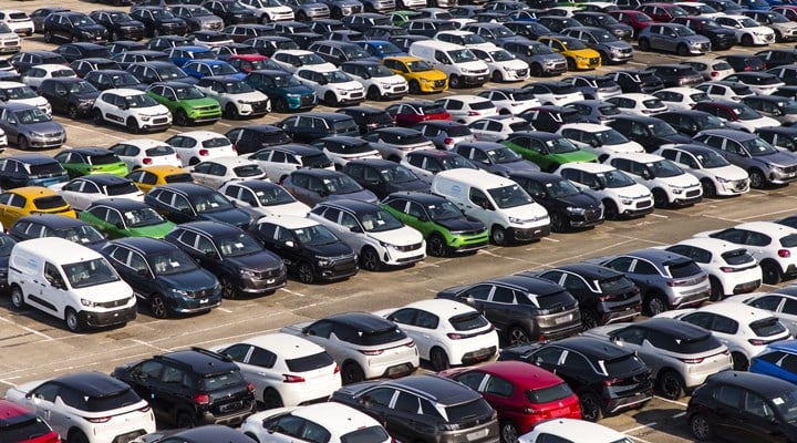 Sadece son bir yıl: Zam oranı sıfır araçlarda yüzde 55’i, ikinci el araçlarda yüzde 100’ü buldu!