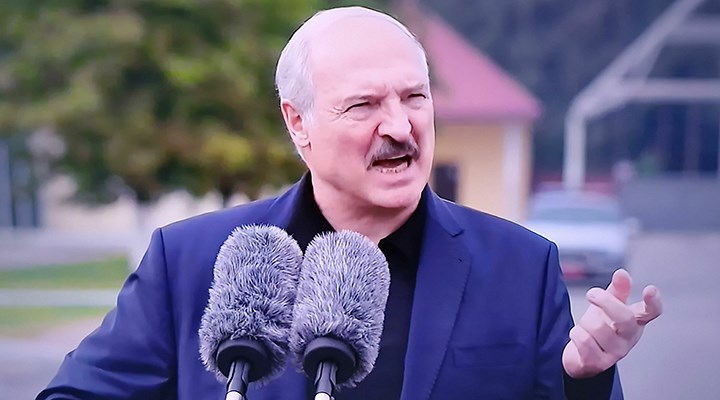 Lukaşenko: Putin'den nükleer silah isteyeceğim, Sovyetlerden kalan hangarlar duruyor