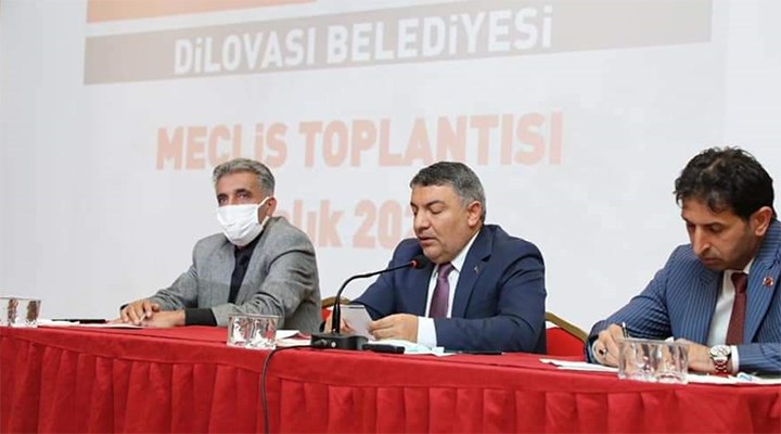 AKP'li belediye başkanı: İltica etmek için 'biz gayız' diyorlar
