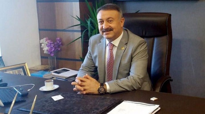 AKP’li milletvekilinden skandal sözler: Esnaf yeri geldiğinde sopayı alır döver
