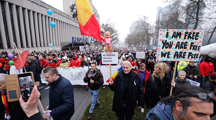 Belçika’da koronavirüs kısıtlamalarına karşı protesto: 13 gözaltı