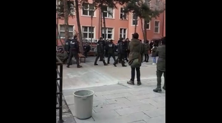 Ankara Üniversitesi'ndeki faşist saldırılar sürüyor: Ülkücüler DTCF’de de saldırdı