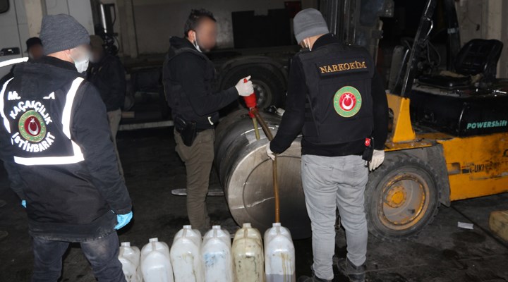 Ticaret Bakanlığı, Gürbulak Gümrük Kapısı'nda 462,5 kilo sıvı metamfetamin ele geçirdi