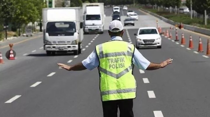 Valilik duyurdu: Yılbaşı gecesi İstanbul'da bazı yollar trafiğe kapatılacak
