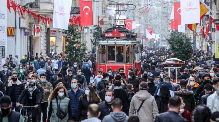 Fahrettin Koca: İstanbul'da vakalar 10 günde beş kat arttı