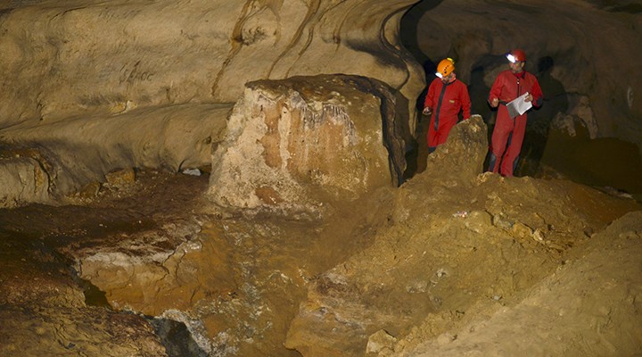 Başakşehir'deki mağarada yeni galerilere ulaşıldı