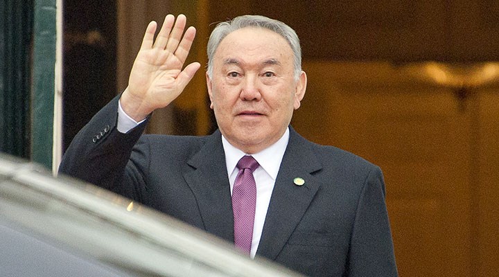 Nazarbayev ilk kez konuştu: Kazakistan'ı terk etmedim
