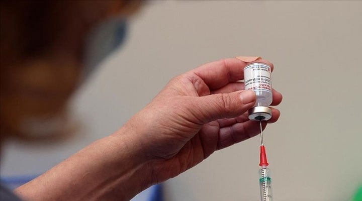 Doç. Dr. Savaşçı: Omicron varyantında tam doz aşının etkisi görülüyor