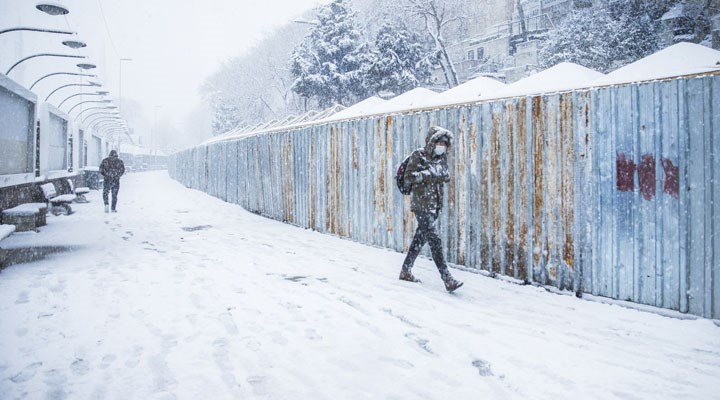 Meteoroloji'den İstanbul için uyarı: 6-20 santimetre yeni kar örtüsü bekleniyor