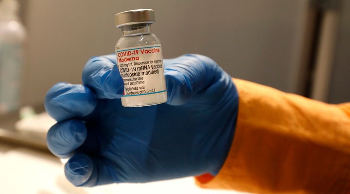 ABD'de Moderna'nın koronavirüs aşısına onay verildi