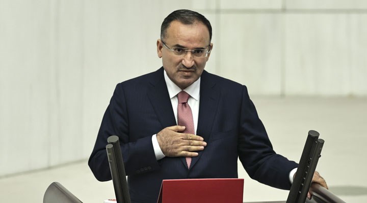 Adalet Bakanı Bekir Bozdağ, Meclis Genel Kurulu'nda yemin etti