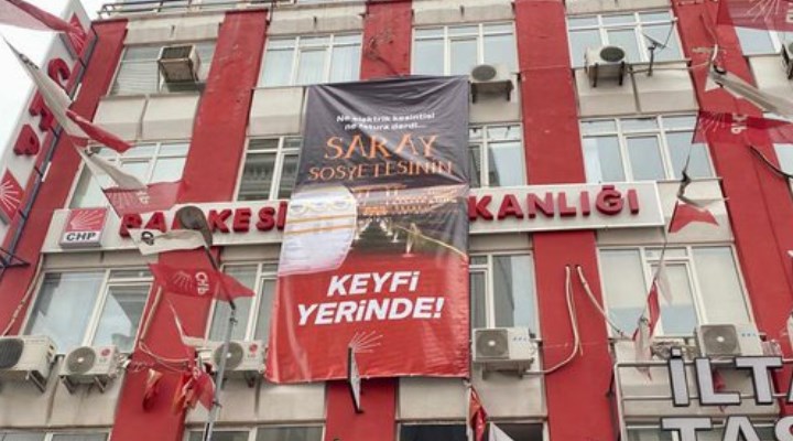 CHP'nin zam afişi Cumhurbaşkanı'na hakaret sayılarak toplatıldı