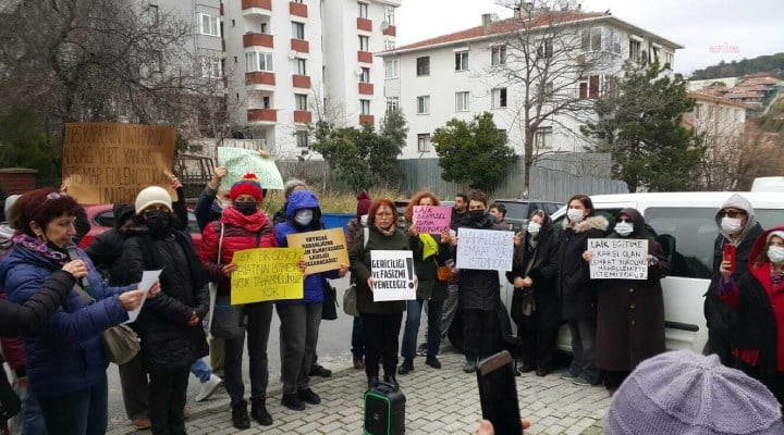 Üsküdar'da cemaat yurdu protestosu: "Tek bir gencin hayatının bitmesine tahammülümüz yok"