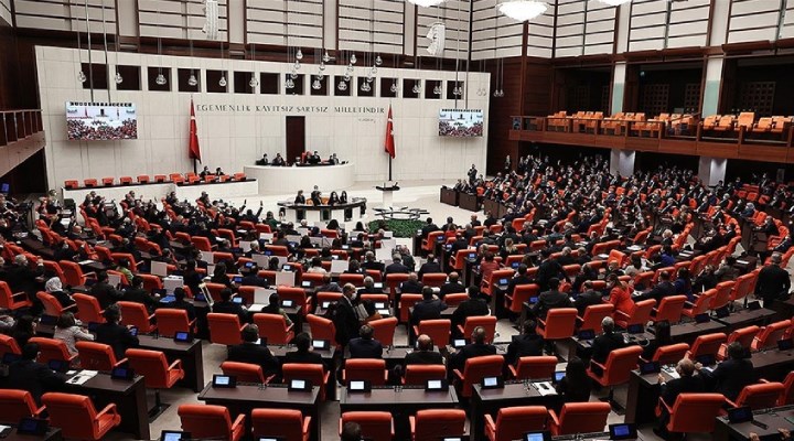 CHP’nin 'Muhtarlık Temel Kanunu' teklifi AKP ve MHP oylarıyla reddedildi