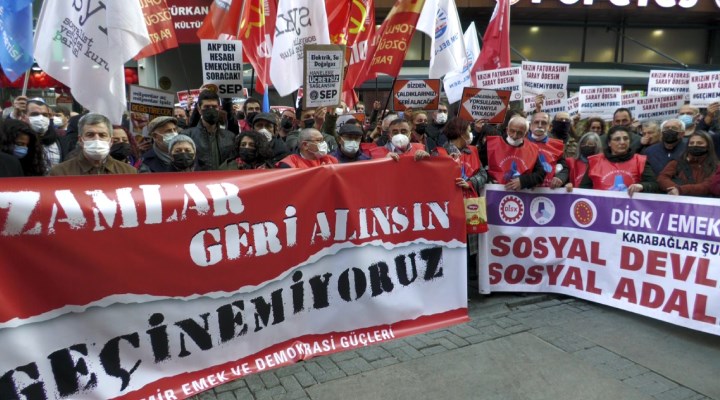 İzmir'de 'geçinemiyoruz' eylemi: Zamlar geri alınsın