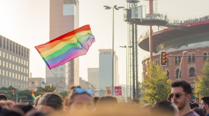 Yeni Zelanda da LGBTİ­+'yı hedef alan 'dönüşüm terapisi'ni yasakladı