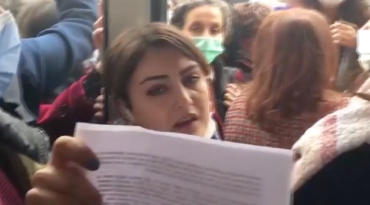 Avukatlardan polis ablukasında Aysel Tuğluk açıklaması