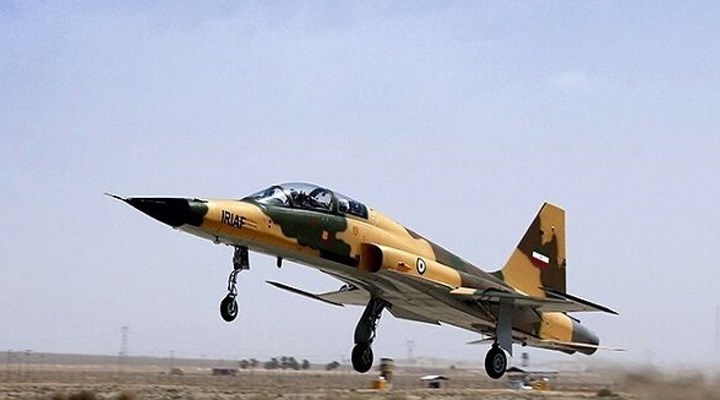 İran'ın Tebriz şehrinde savaş uçağı düştü