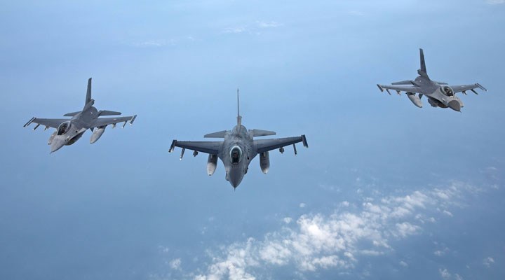 Tayvan: Çin’e ait 9 savaş uçağı hava savunma teşhis bölgemize girdi