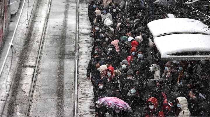 İstanbul'da AVM'lere kar yağışı düzenlemesi