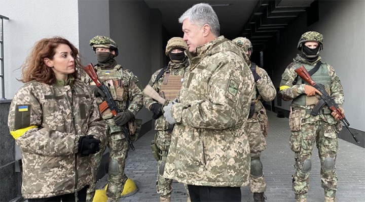 Ukrayna'da askeri üniforma giyen Nagehan Alçı: Dava açacağım, yeter artık