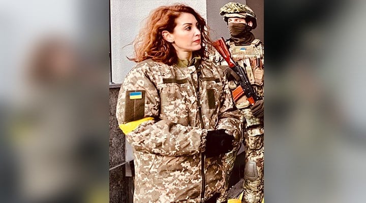 Ukrayna askeri gibi giyinen Nagehan Alçı, hatasını yine kabul etmedi