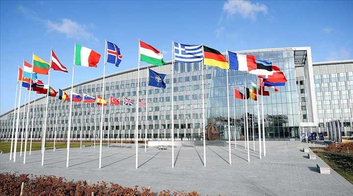 NATO ülkelerinin savunma bakanları toplandı: İttifak üyesi olmayan 4 ülke daha toplantıda