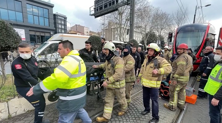 İstanbul'da tramvayın önüne atlayan kişi hayatını kaybetti