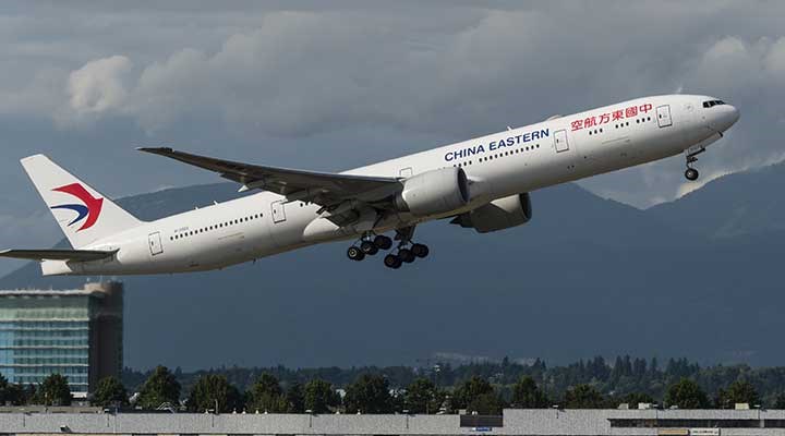 Çin’de 132 kişiyi taşıyan yolcu uçağı düştü
