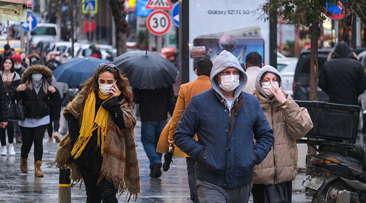 Türkiye'de koronavirüs: 24 saatte 63 can kaybı