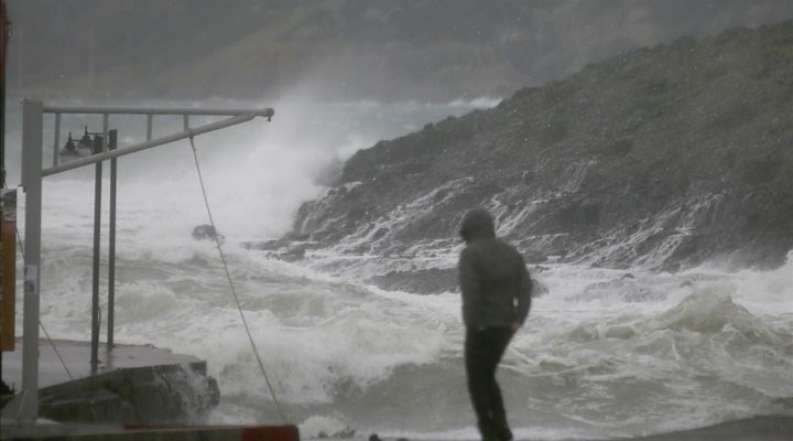 Karadeniz ve Marmara Denizi için fırtına uyarısı