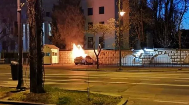 Rusya'nın Bükreş Büyükelçiliğinin duvarına arabasıyla çarpan kişi öldü