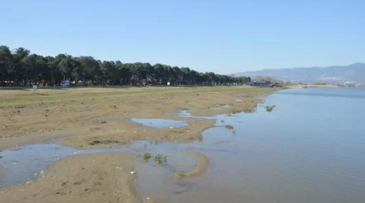İznik Gölü'nün su seviyesinde 14 santim düşüş: DSİ'den açıklama