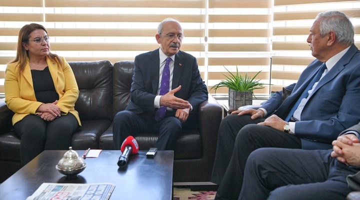 Kılıçdaroğlu, krizdeki Yeniçağ gazetesini ziyaret etti